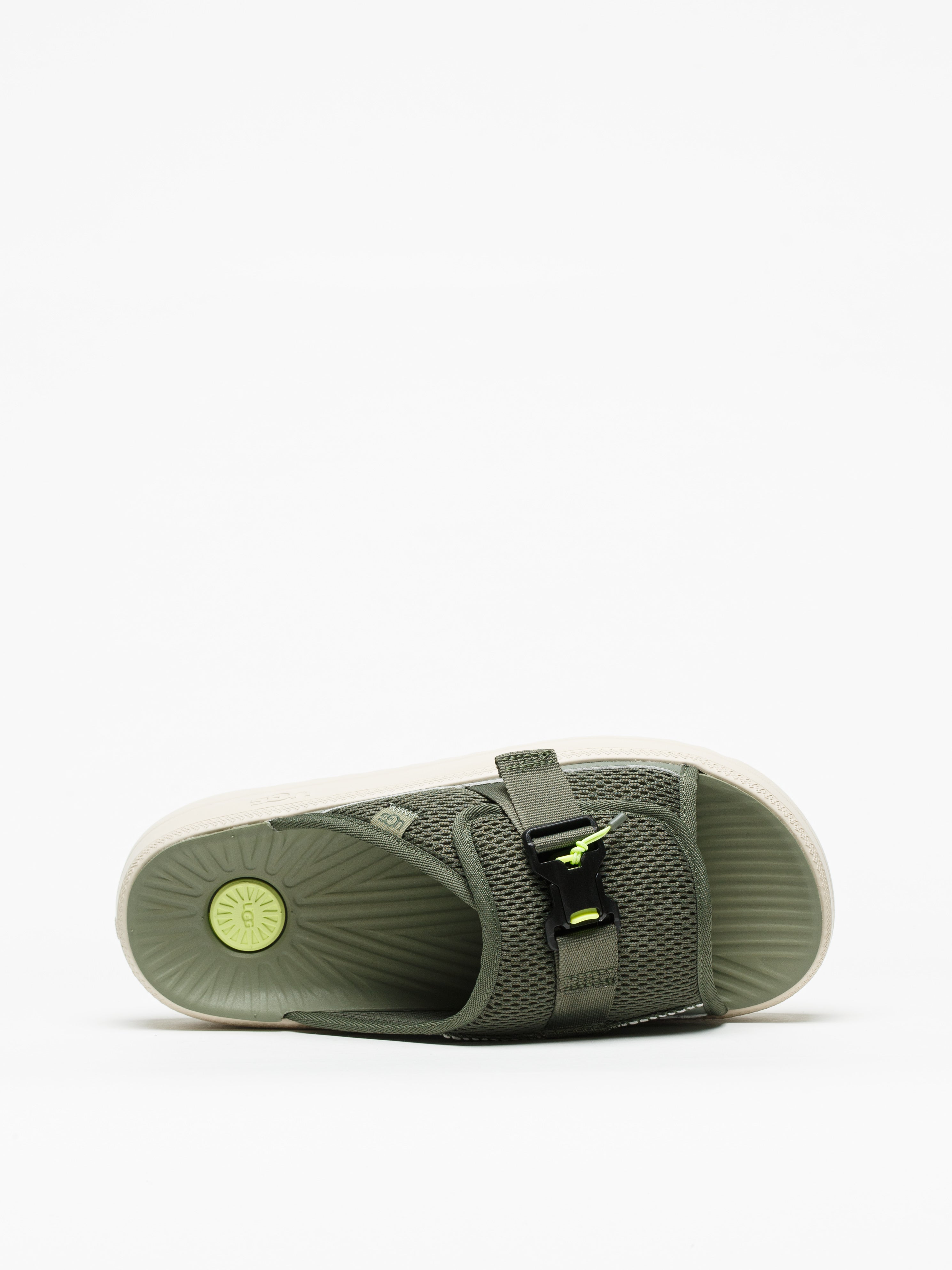 Pantuflas Ugg Maxxer 2.0