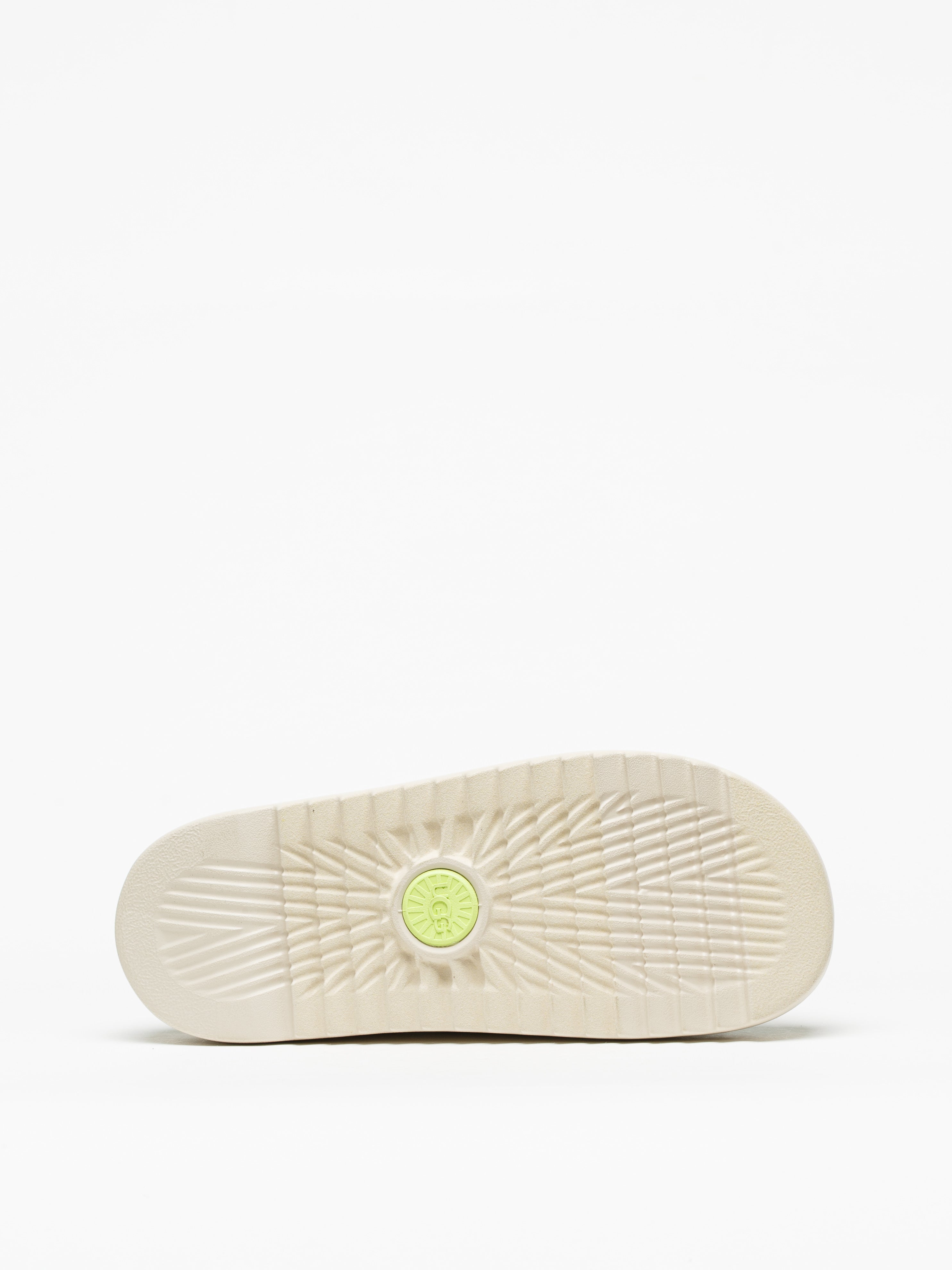 Pantuflas Ugg Maxxer 2.0