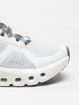 En los zapatos Cloudrunner 2