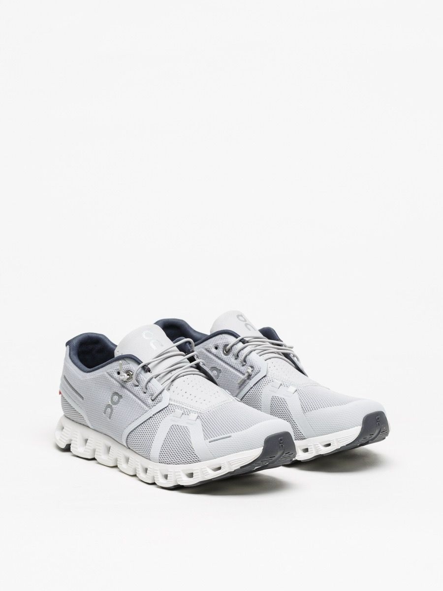 On Cloud 5 Sneakers