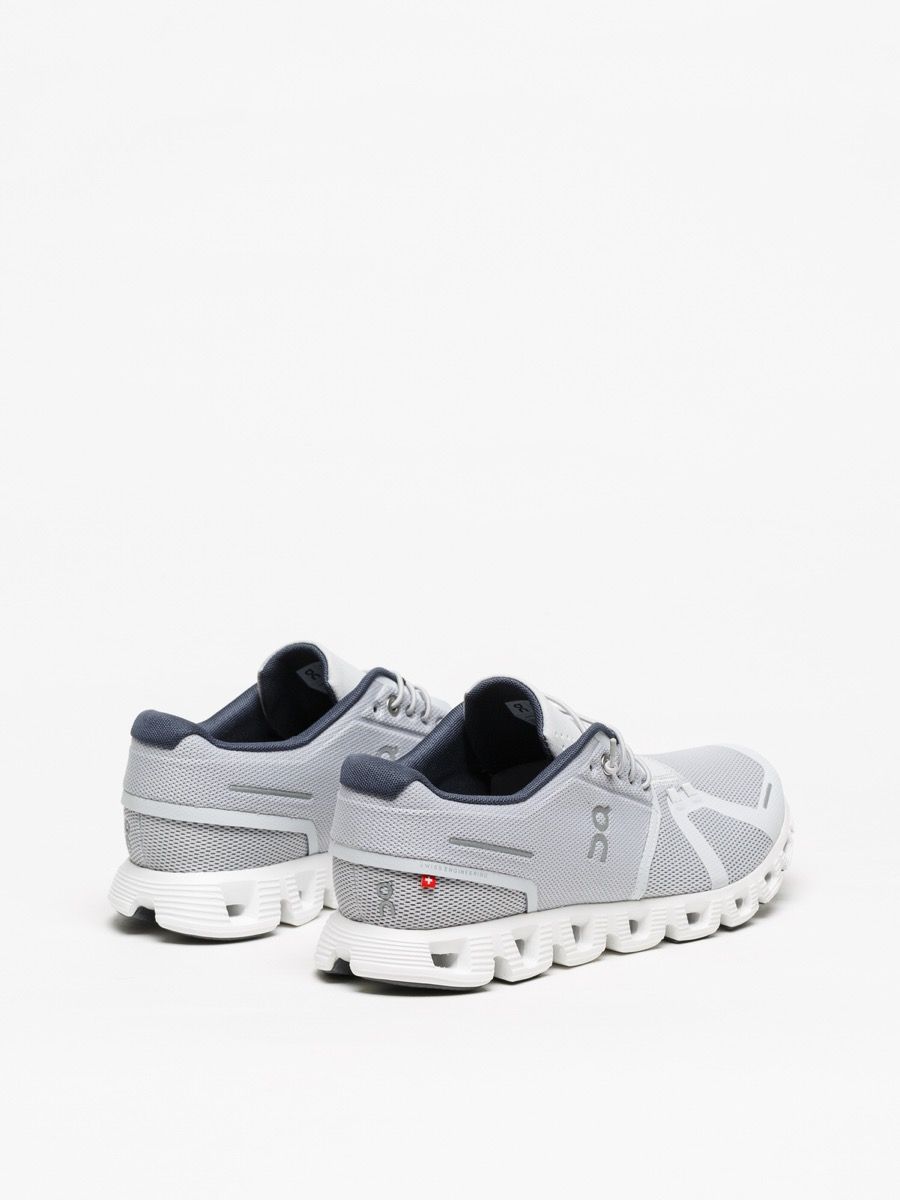 On Cloud 5 Sneakers