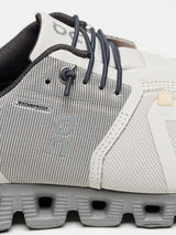 On Cloud 5 Waterproof Sneakers