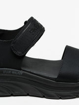 Sandálias Skechers D'Lux Walker