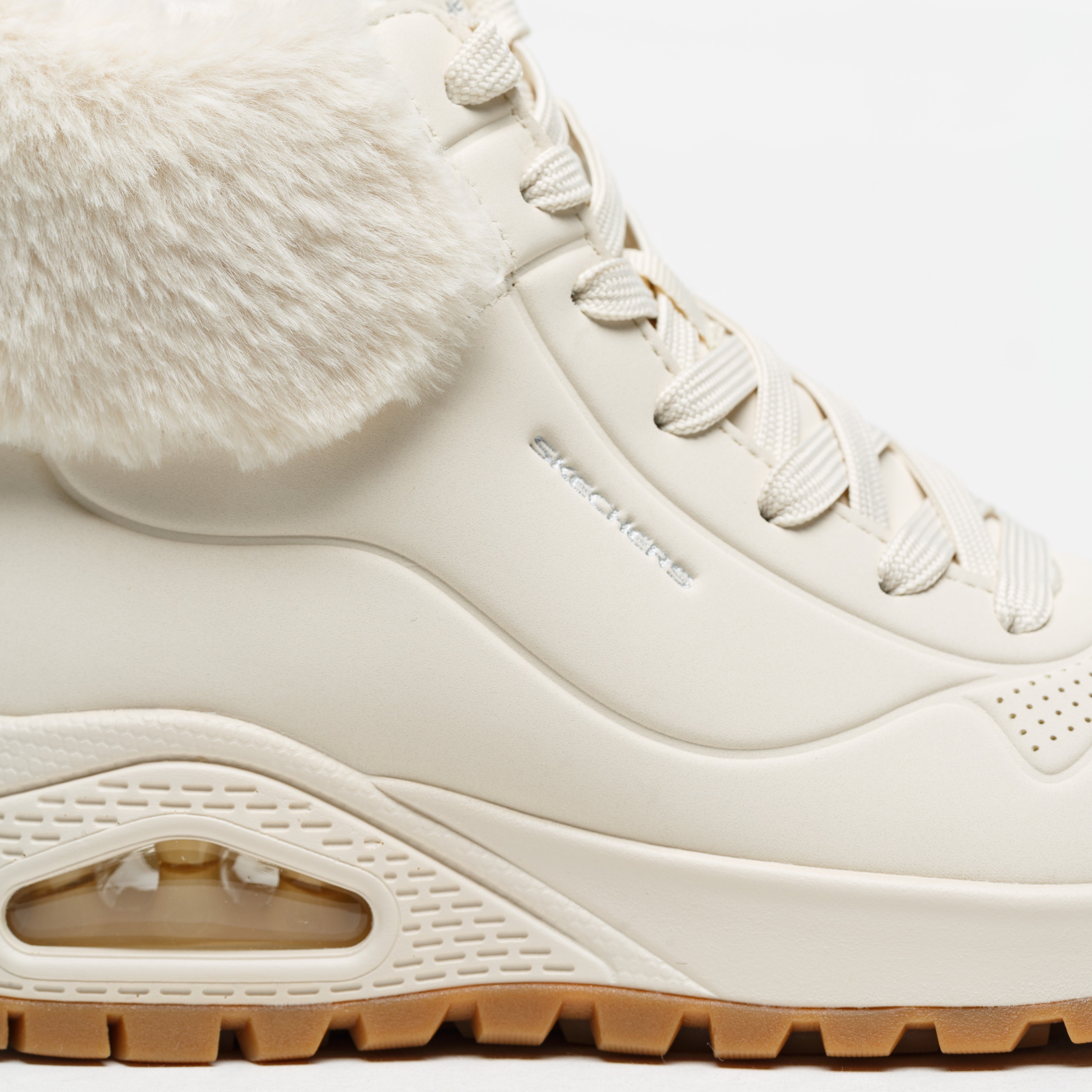 Skechers Beige Sneakers