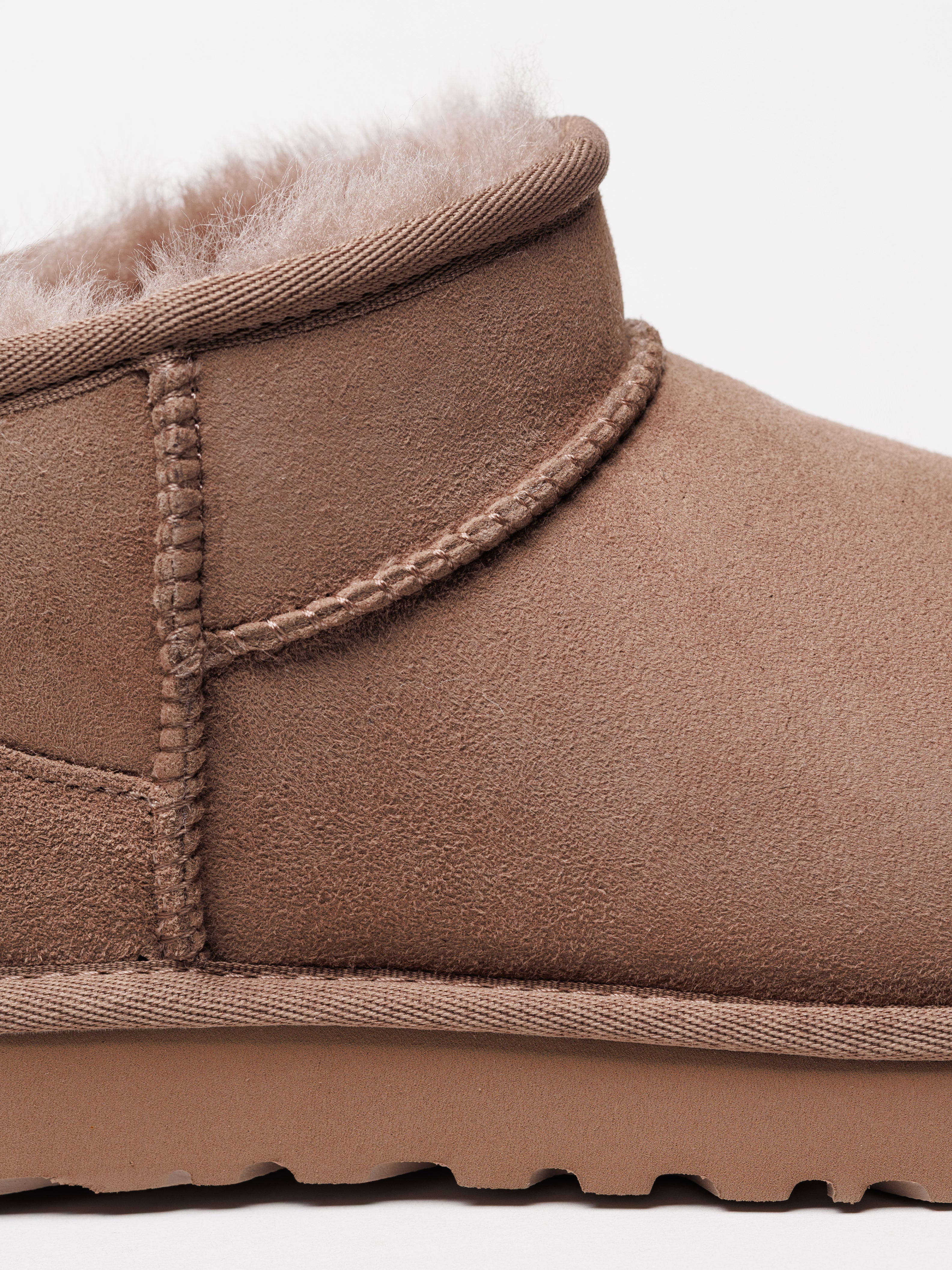 Botas Ugg Classic Ultra Mini