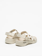 Sandálias Skechers Go Arch Sandal