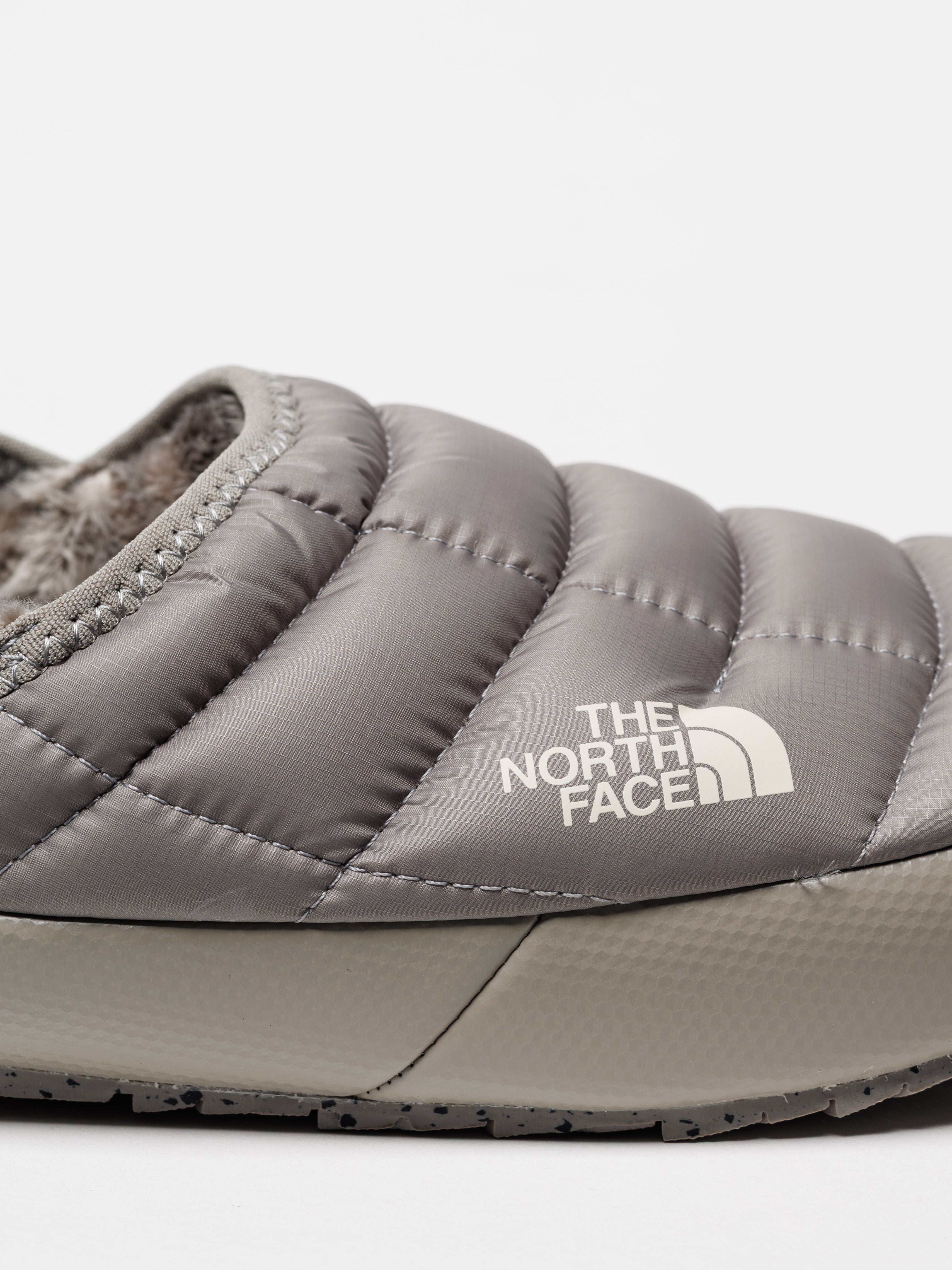 Chinelos North Face Thermoball V