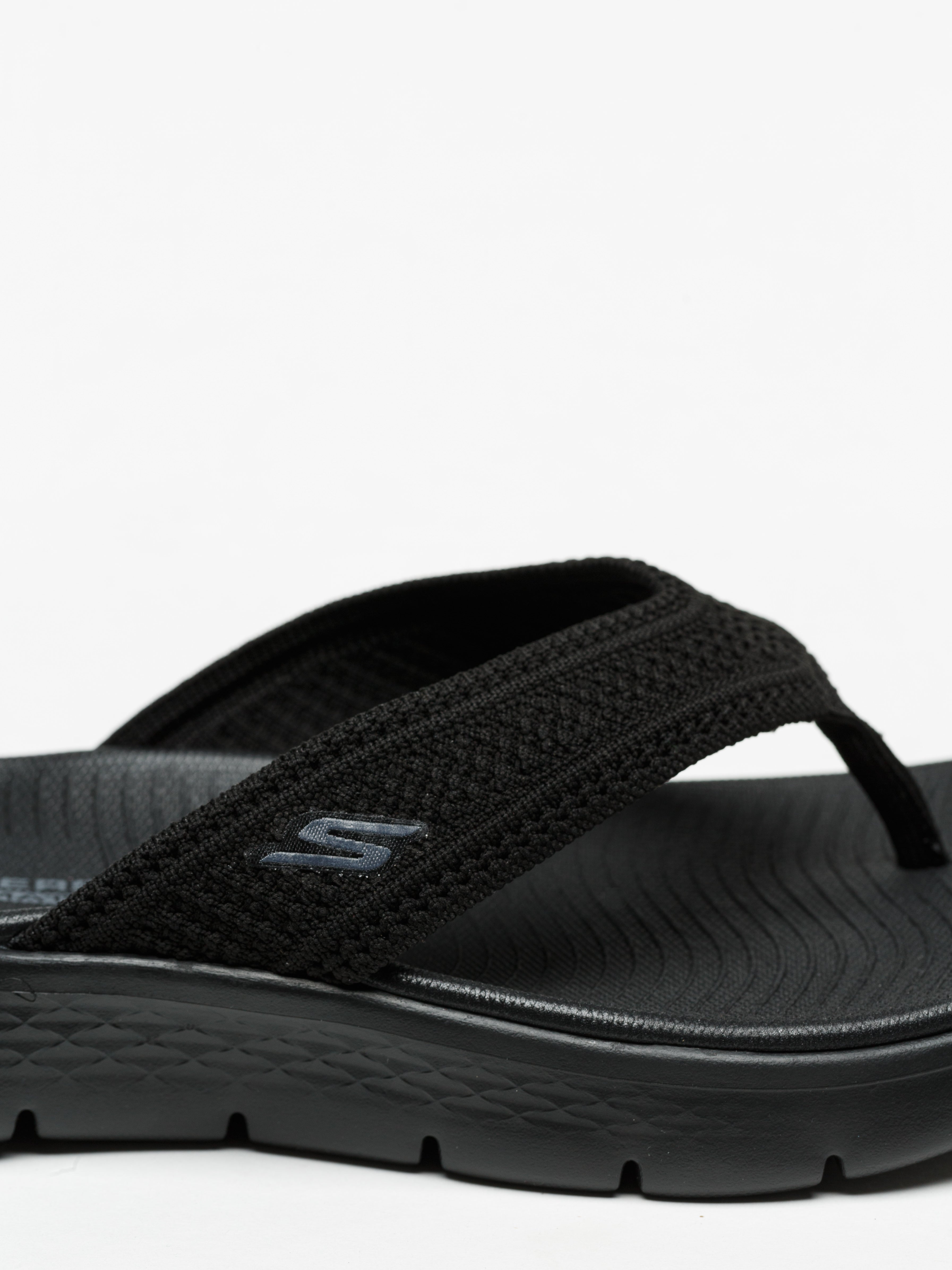 Sandálias Skechers Go Walk Sandal