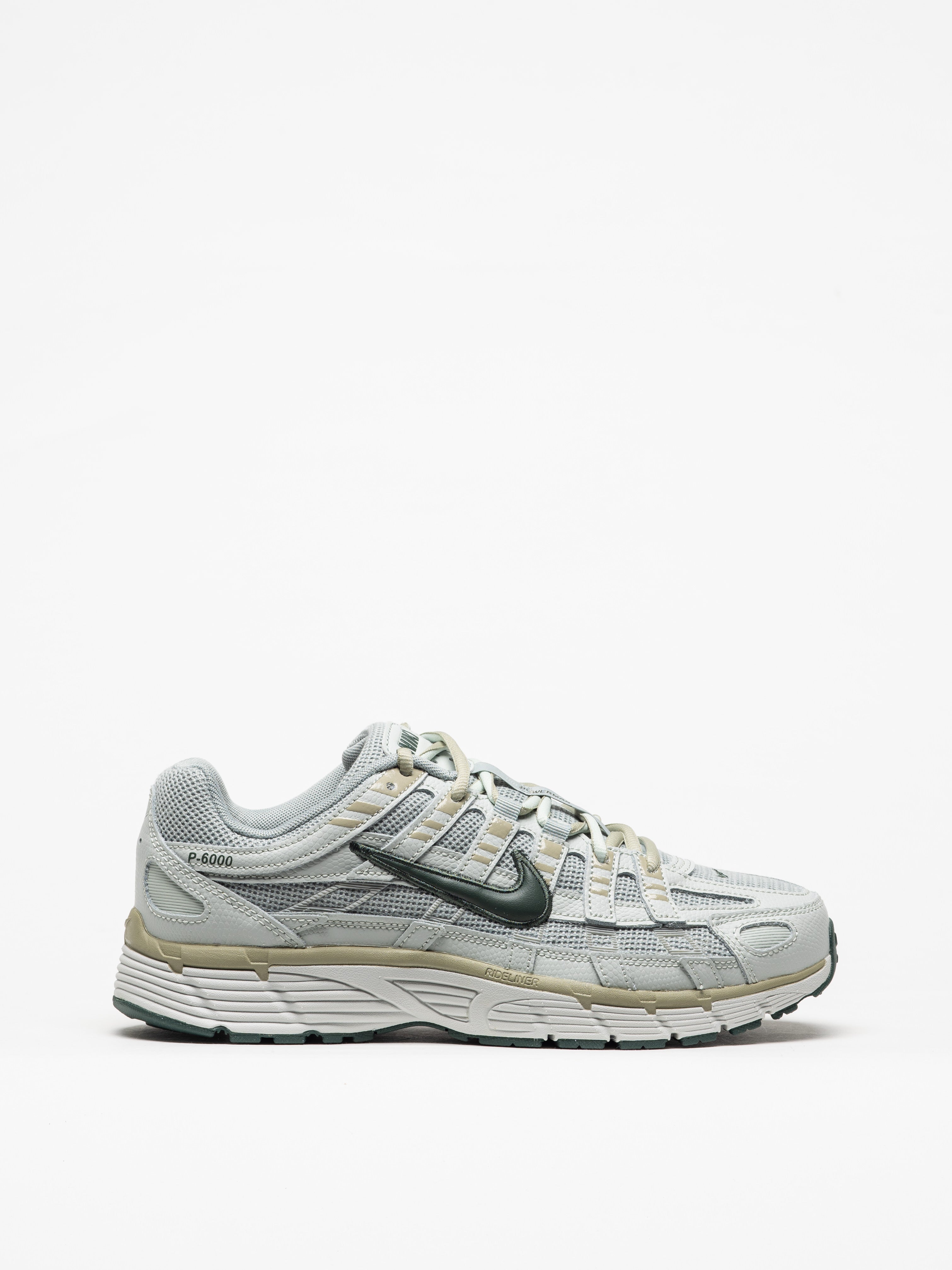 Sapatilhas Nike P-6000