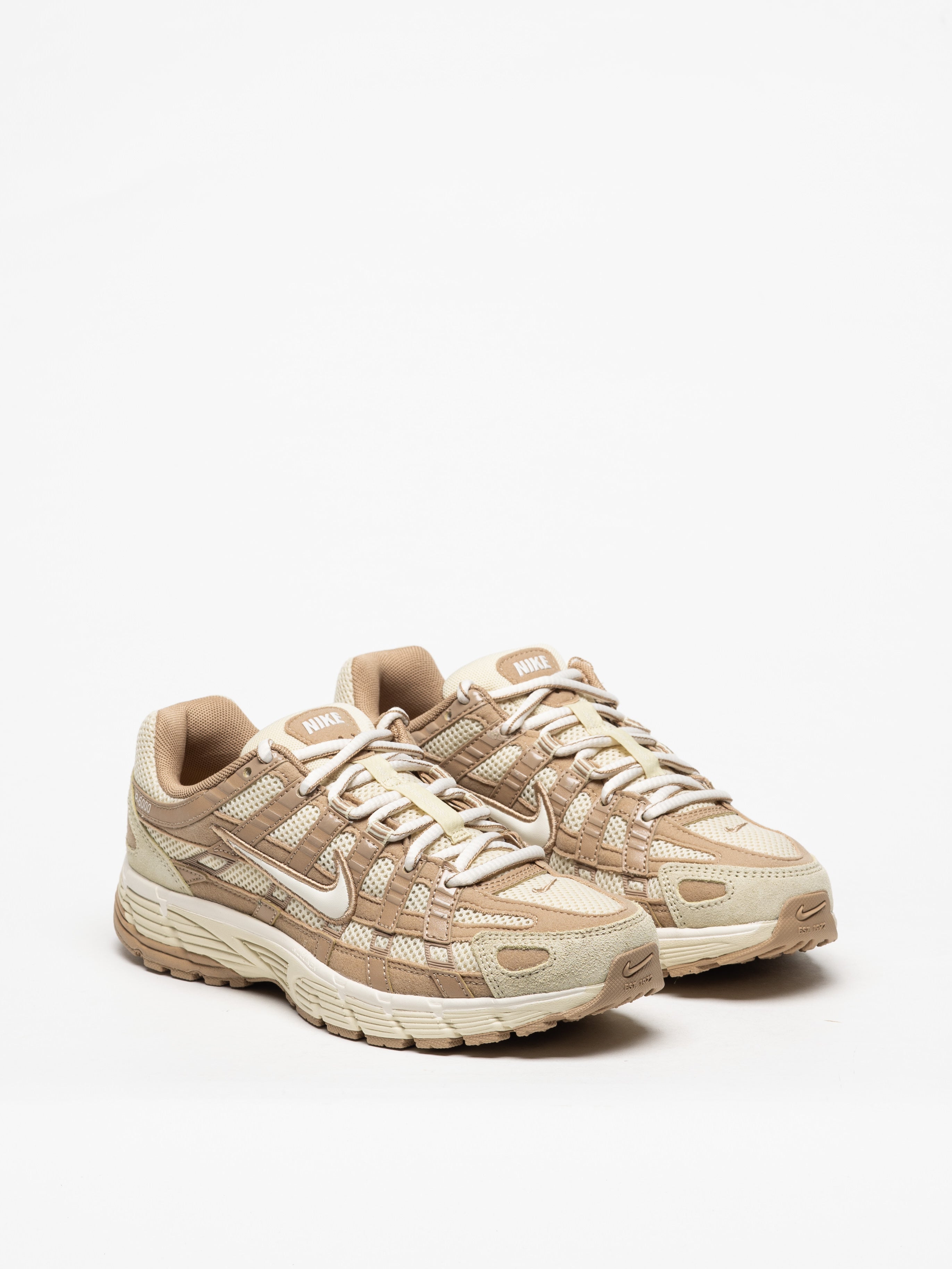 Sapatilhas Nike P-6000