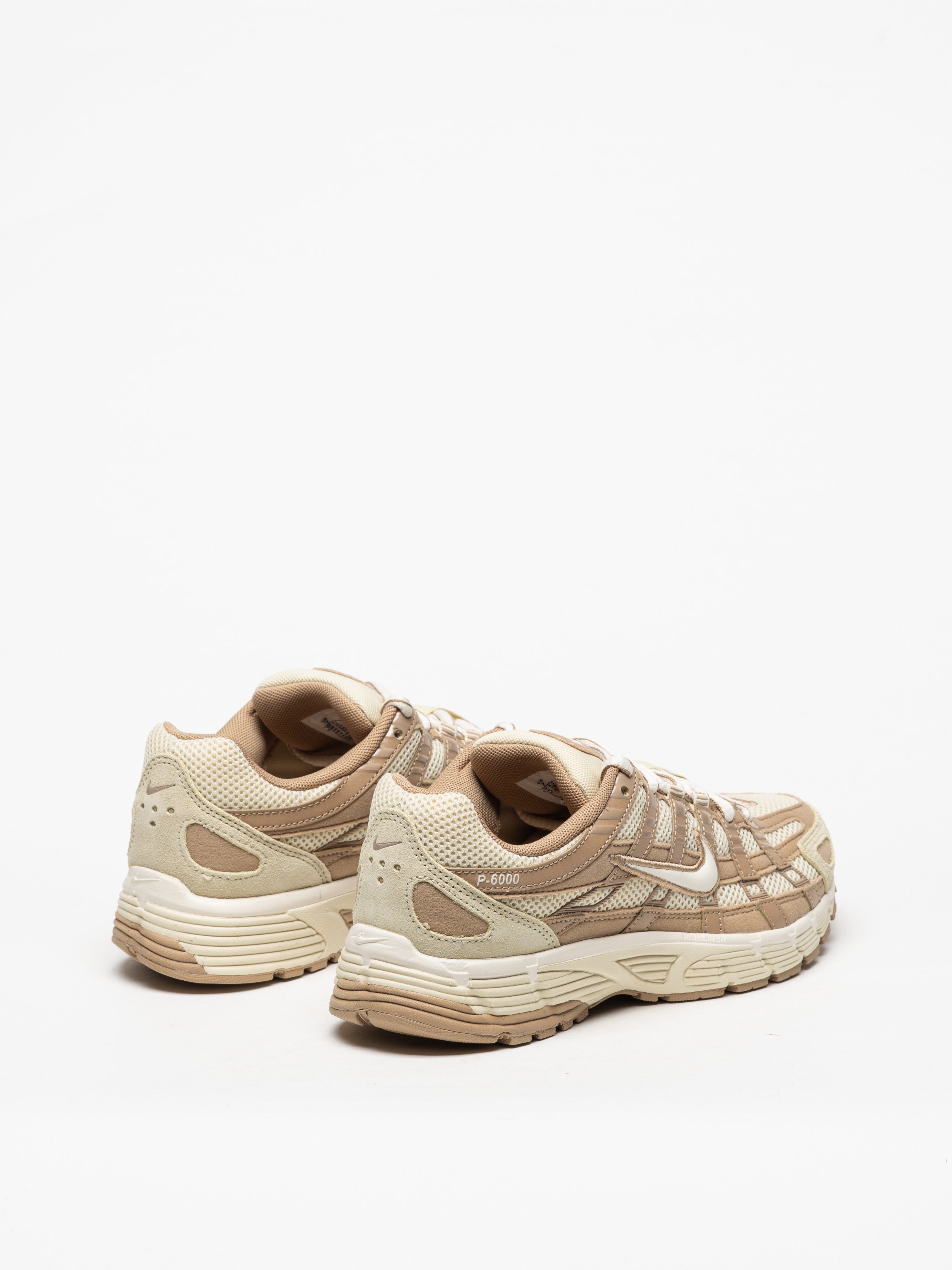 Sapatilhas Nike P-6000