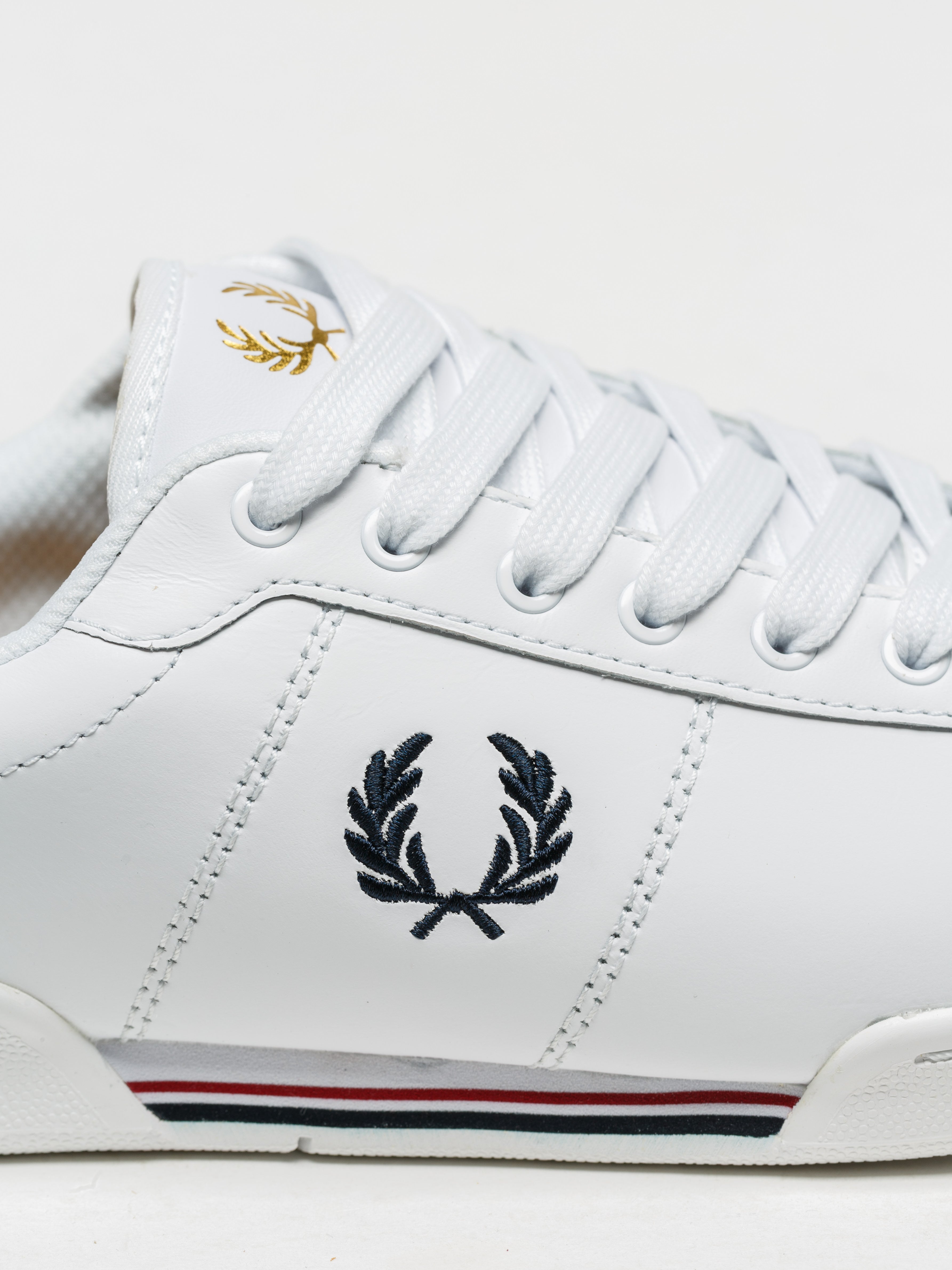 Sapatilhas Fred Perry B722