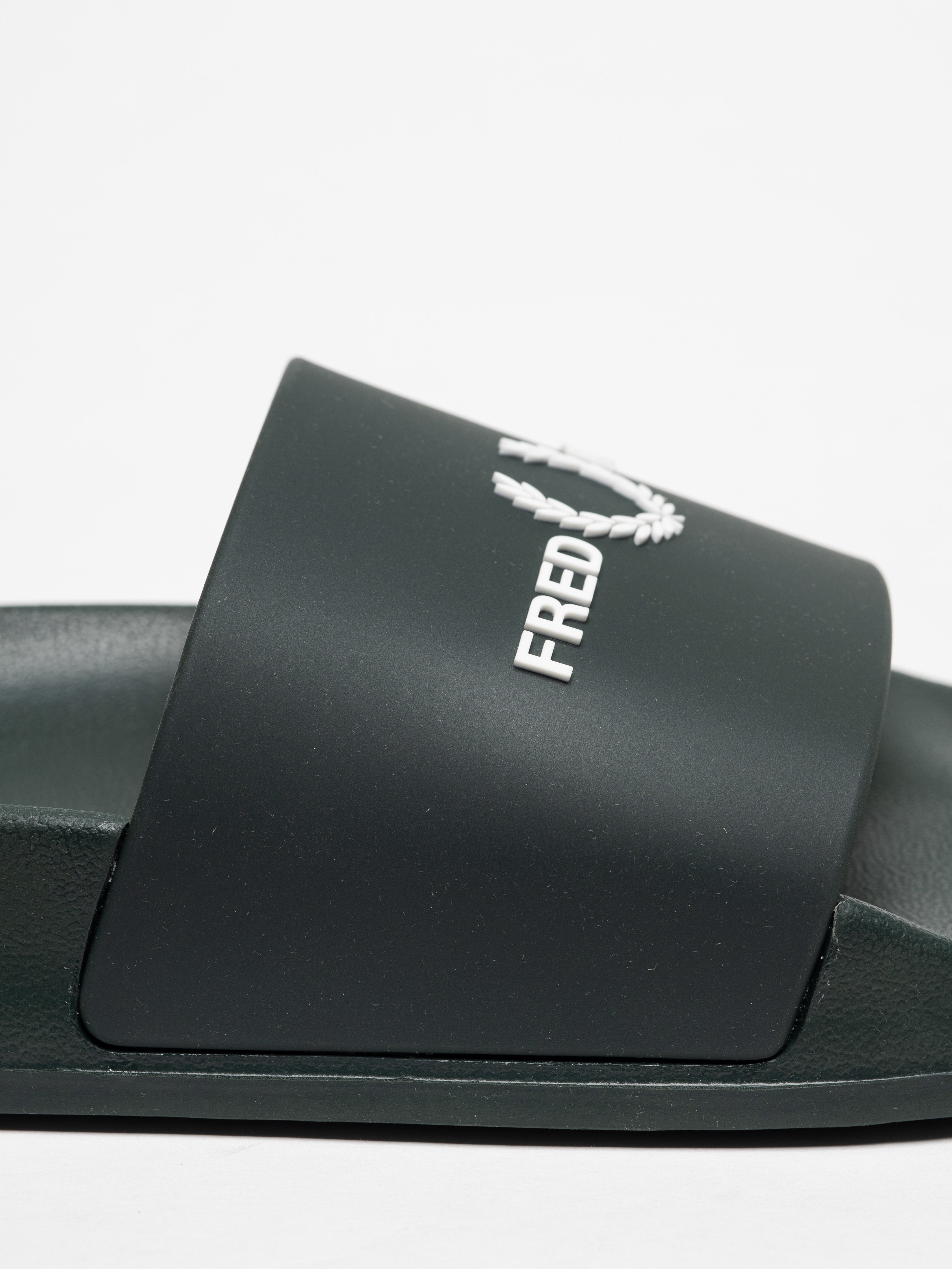 Chinelos Fred Perry Branded Slides