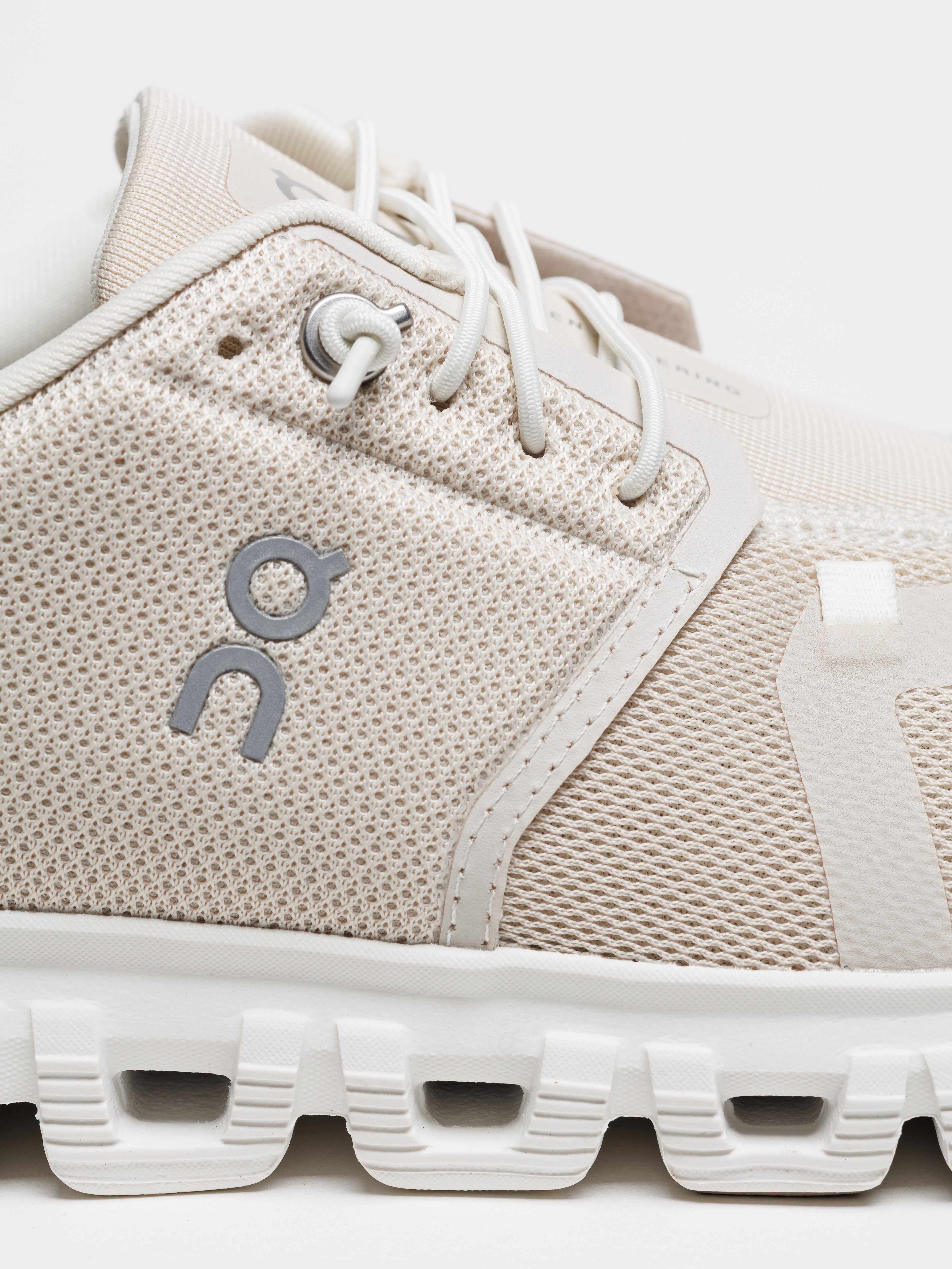 Sapatilhas On Cloud 6