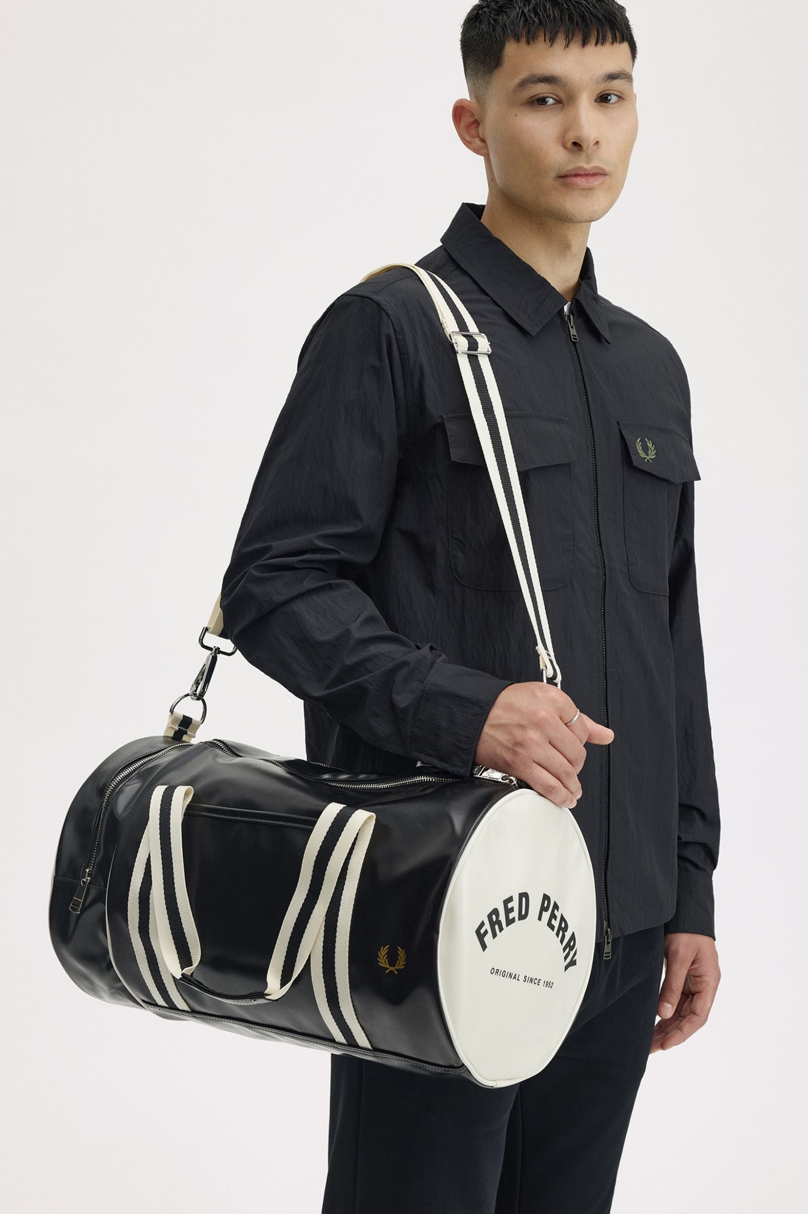 Mochila Fred Perry Classic Barrel Bag