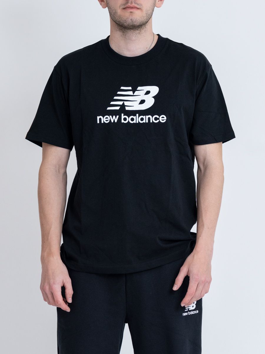 T-shirt New Balance Essentials