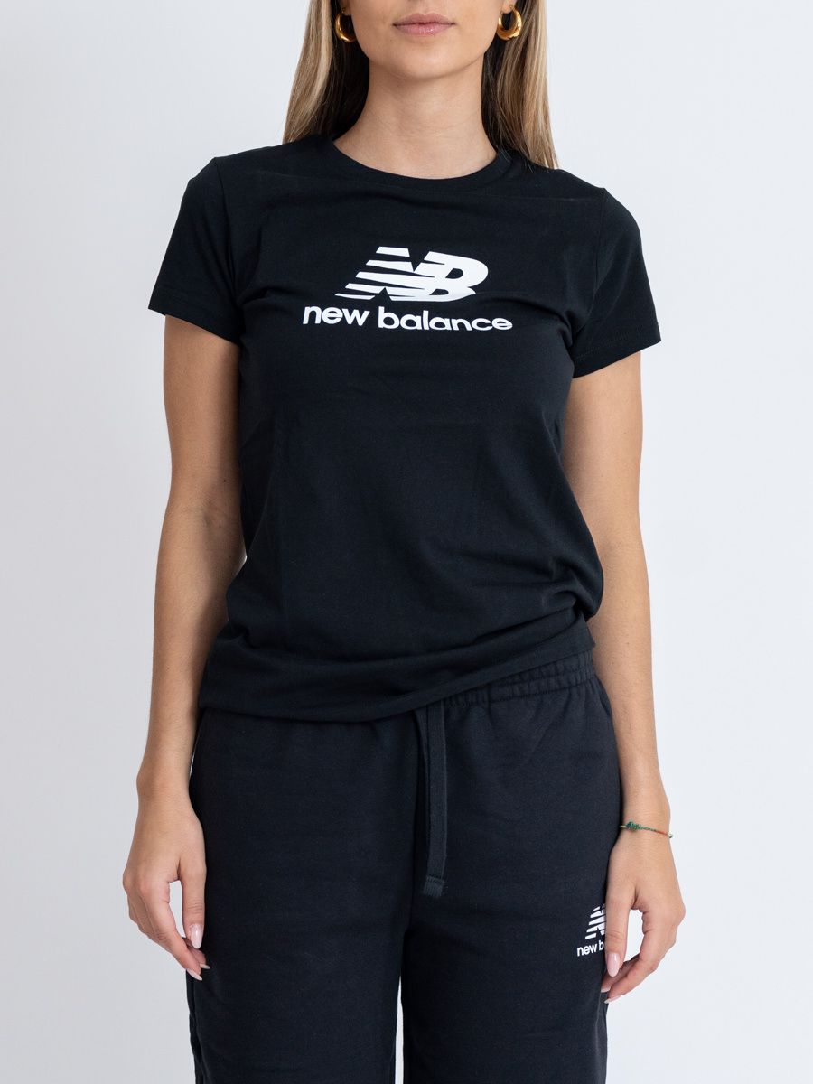 T-shirt New Balance Essentials